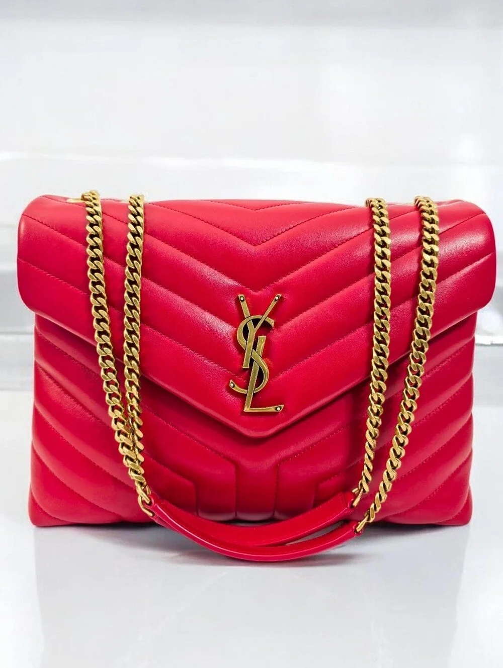Saint Laurent Loulou medium YSL Shoulder Bag in Quilted Red leather